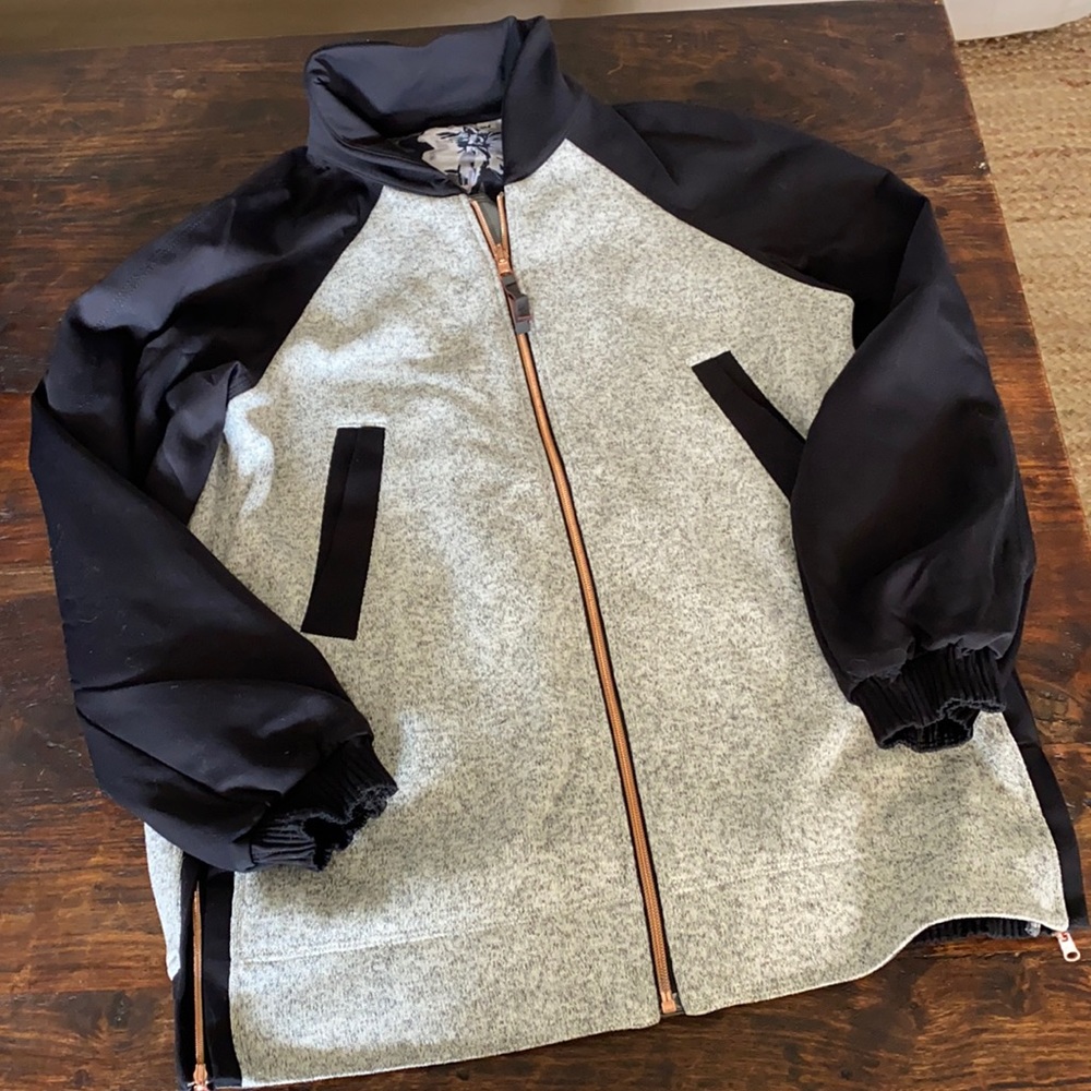 Lululemon sweatshirt